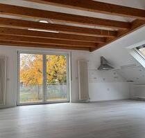 Neu renovierte Dachgeschosswohnung - Korntal-Münchingen Neu renovierte Dachgeschosswohnung - Korntal-Münchingen