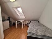 Foto - Amt willkommen!!! 1-Zimmer-Apartment + Bad + Küchenzeile + Garten