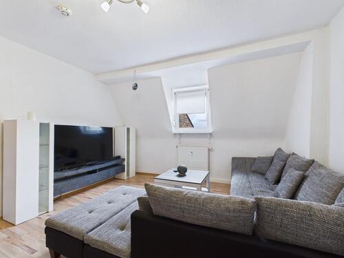 Foto - Charmante Dachgeschosswohnung mit Gemeinschaftsgarten – Ideal für Singles & Paare!