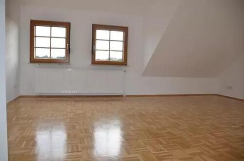 Foto - Etagenwohnung zur Miete in Neukirchen