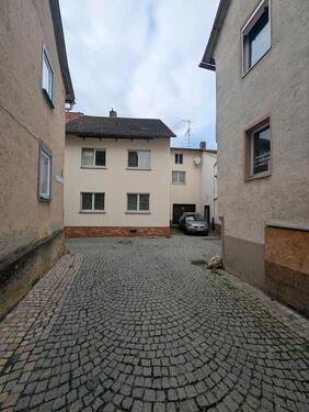 Foto - Großzügiges Einfamilienhaus mit Ausblick ins Grüne