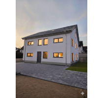 *** Vermietung: sonnige 2 Zimmer Wohnung mit Garten, Küche und Stellplatz (+Wallbox) im Neubau *** - Grafschaft