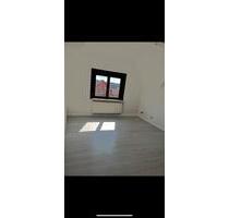 3-Zimmer-Dachgeschosswohnung mit Einbauküche und Klimaanlage - Obernburg am Main