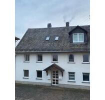 Doppelhaushälfte in Nohfelden, ruhige Lage, 170 qm (6 ZKB)