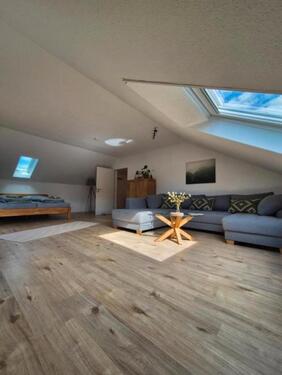 Foto - 1 Zimmer Dachgeschoßwohnung zur Miete in Bad Emstal