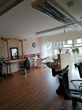 Foto - Friseursalon Friseurladen Kosmetikladen Fußpflege Henstedt Ulzburg