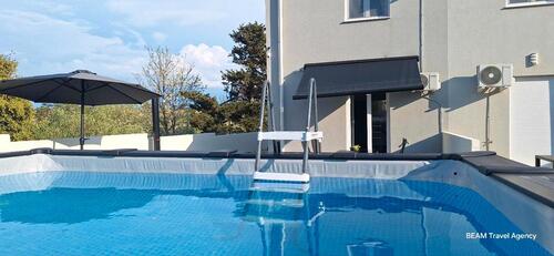 Foto - Haus mit Pool zur Alleinnutzung Insel Vir mit Brückenanbindung