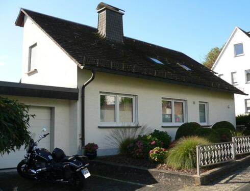 Foto - Meschede - Freienohl - Zweifamilienhaus - mit Garage