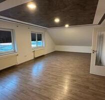 Großzügige 4-Zimmer-Wohnung im Herzen von Blankenhain