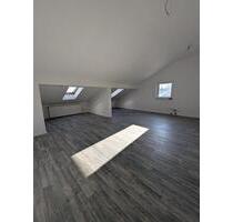 Helle, frisch sanierte 2,5 Zimmer Dachgeschosswohnung - Grebenhain