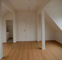 1,5 Zimmer Dachgeschoss renoviert - Mülheim an der Ruhr Menden-Holthausen 1,5 Zimmer Dachgeschoss renoviert - Mülheim an der Ruhr Menden-Holthausen