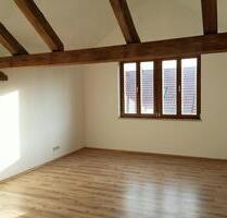 2-Zimmer-Whg. 73m² DG Dessau Mitte, moderne Einbauküche, Balkon - Dessau-Roßlau