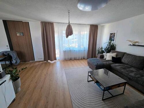 Foto - freistehender Bungalow in Feldnähe