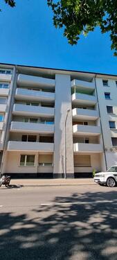 Foto - 3 ZKB Balkon – renoviert – EGHochparterre –LU Bgm.-Grünzweig-83B
