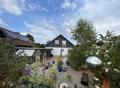 Foto - Helle 2 Zimmer DG Wohnung in Berend – Vollbad EBK ruhige Lage