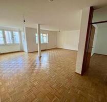 Helle, offene 2-Zimmer Wohnung zentral in Rastatt Helle, offene 2-Zimmer Wohnung zentral in Rastatt