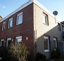 Großzügige 4-Zimmer-WohnungOG Balkon + Stellplatz in SICKTE