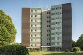 Foto - Modernisierte 4-ZKB-Balkonwohnung mit tollem Blick über Heppens zu vermieten!