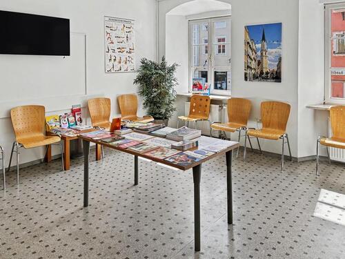 Foto - Große Arztpraxis ca. 180 m² - voll eingerichtet, 1.OGLift, Stadtplatz Vilshofen, mit 2.Eingang,