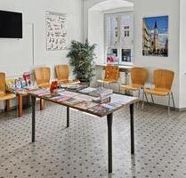 Große Arztpraxis ca. 180 m² - voll eingerichtet, 1.OGLift, Stadtplatz Vilshofen, mit 2.Eingang, - Vilshofen an der Donau