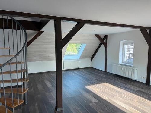 Foto - 3‑Zimmer-Dachgeschosswohnung in idyllischer Waldlage