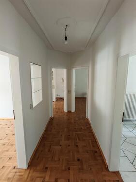 Foto - Großzügige 4,5-Zimmer-Altbauwohnung in Lörrach zu vermieten