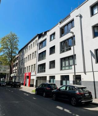 Foto - Rand-Stellplatz in Wohnhausgarage 52070 AC-Mitte