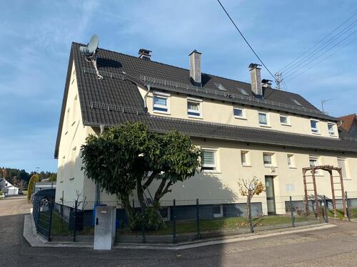 Foto - Mehrfamilienhaus mit 4 Wohneinheiten Preis auf Anfrage