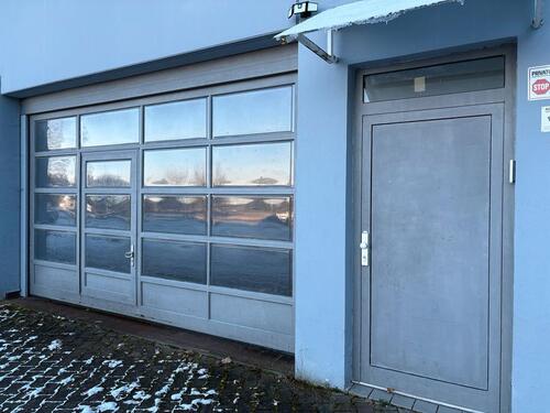 Foto - Gewerberäume Lagerhalle mit Büro Einfahrtstor Schönwald Toplage