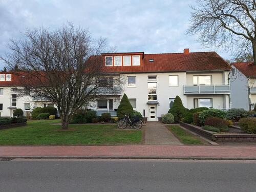 Foto - * Anfragestopp * - Westerstede - 2 Zimmer Küche Bad Dachgeschosswohnung (ohne Balkon)