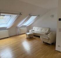 Einziehen und Wohlfühlen: 3 12-Raum-Studio... teilmöbliert mit Einbau-Schränke, -Bett, und -Küche! - Dortmund Eving