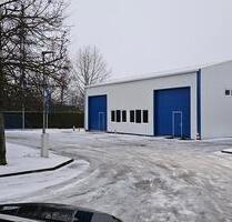 neue Produktions- Lagerhalle mit Fußbodenheizung - Papendorf