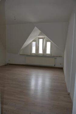 Foto - 4-Zimmer, KDB, 100 qm, Wuppertal-Vohwinkel, Spitzwegstraße 21