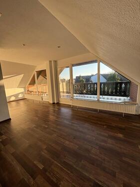 Foto - ***Helle renovierte 4 Zimmer Wohnung, Dachgeschoss 1.OG***