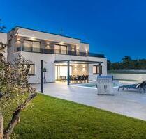 Villa Ana Istrien: Luxus Ferienhaus mit beheiztem Pool & Wallbox - Waldshut-Tiengen