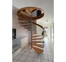 Provionsfrei: 4,5-Zimmer-Maisonettenwohnung mit Tiefgaragestellp. - Brühl