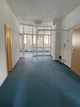 Foto - Freiberg* helles Büro in Citylage* Teeküche* gr. Flurbereich für Empfang* WC* Balkon*