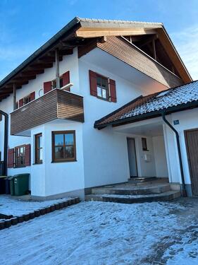 Foto - Doppelhaushälfte - 2.100,00&nbsp;EUR Kaltmiete, ca.&nbsp; 150,00&nbsp;m&sup2;