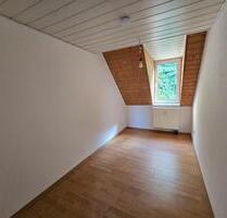 Helle 2,5-Zimmer Dachgeschosswohnung in Weißenfels