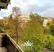 ERSTBEZUG NACH KERNSANIERUNG: 3-ZIMMER-WOHNUNG MIT BALKON UND NEUER EINBAUKÜCHE IN BEGEHRTER LAGE VON WÜRZBURG – SANDERAU