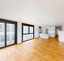 Ideal für Singles und Paare: 2 Zimmer mit Loggia - Frankfurt am Main