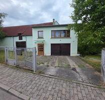 Einfamilienhaus mit großem Grundstück und Scheune(PROVISIONSFREI) - Schmölln