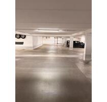 Tiefgaragenstellplatz - 90,00 EUR Miete, in Norderstedt (PLZ: 22848) Garstedt