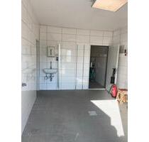 Lagerraum. Lagerhalle Gewerbe - 600,00 EUR Kaltmiete, in Baiersdorf (PLZ: 91083)