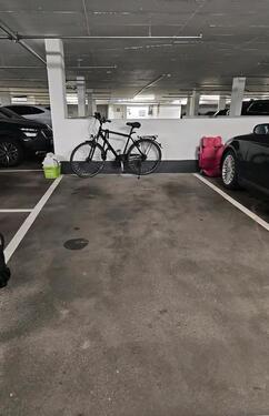 Foto - Tiefgaragenstellplatz Klinikum Nord 90419
