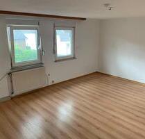 Helle 3 Zimmer Wohnung in top Lage und großem Balkon - Gummersbach Berstig Süd
