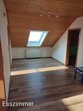 Foto - 4 Zimmer Dachgeschoßwohnung zur Miete in Kalbach