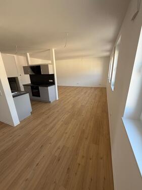 Foto - Neue, moderne 2 Zimmerwohnung mit Balkon und EBK