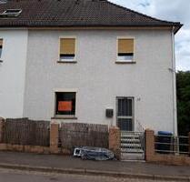 Einfamilienhaus mit 6 Zimmern, Garten und Erweiterungspotenzial - Völklingen