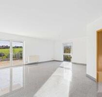 Großzügige 3-Zimmer-Mietwohnung mit Weitblick ins Grüne und Stellplatz! - Illingen